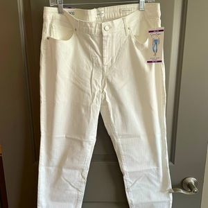 NWT Jessica Simpson white skinny jeans